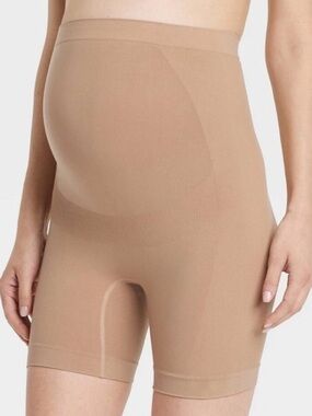Ingrid & Isabel Tan Beige Maternity Shapewear Short Large Maternity